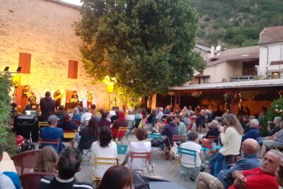 Agrandir l'image 4 sur 11, fenêtre modale